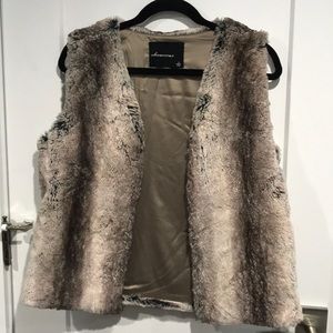 Great condition faux fur vest!